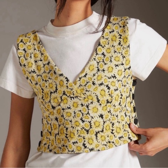 Anthropologie Maeve daisy floral crop tank top. - Picture 4 of 9